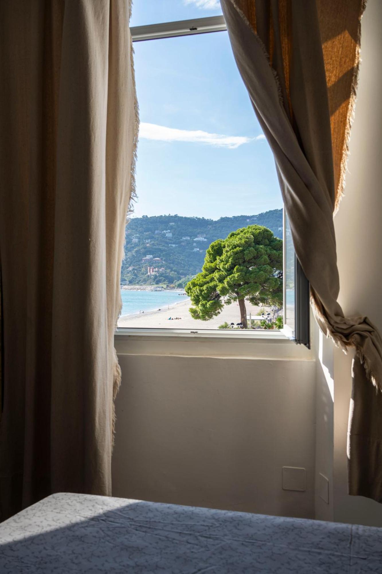Hotel Miramare Spotorno Room photo