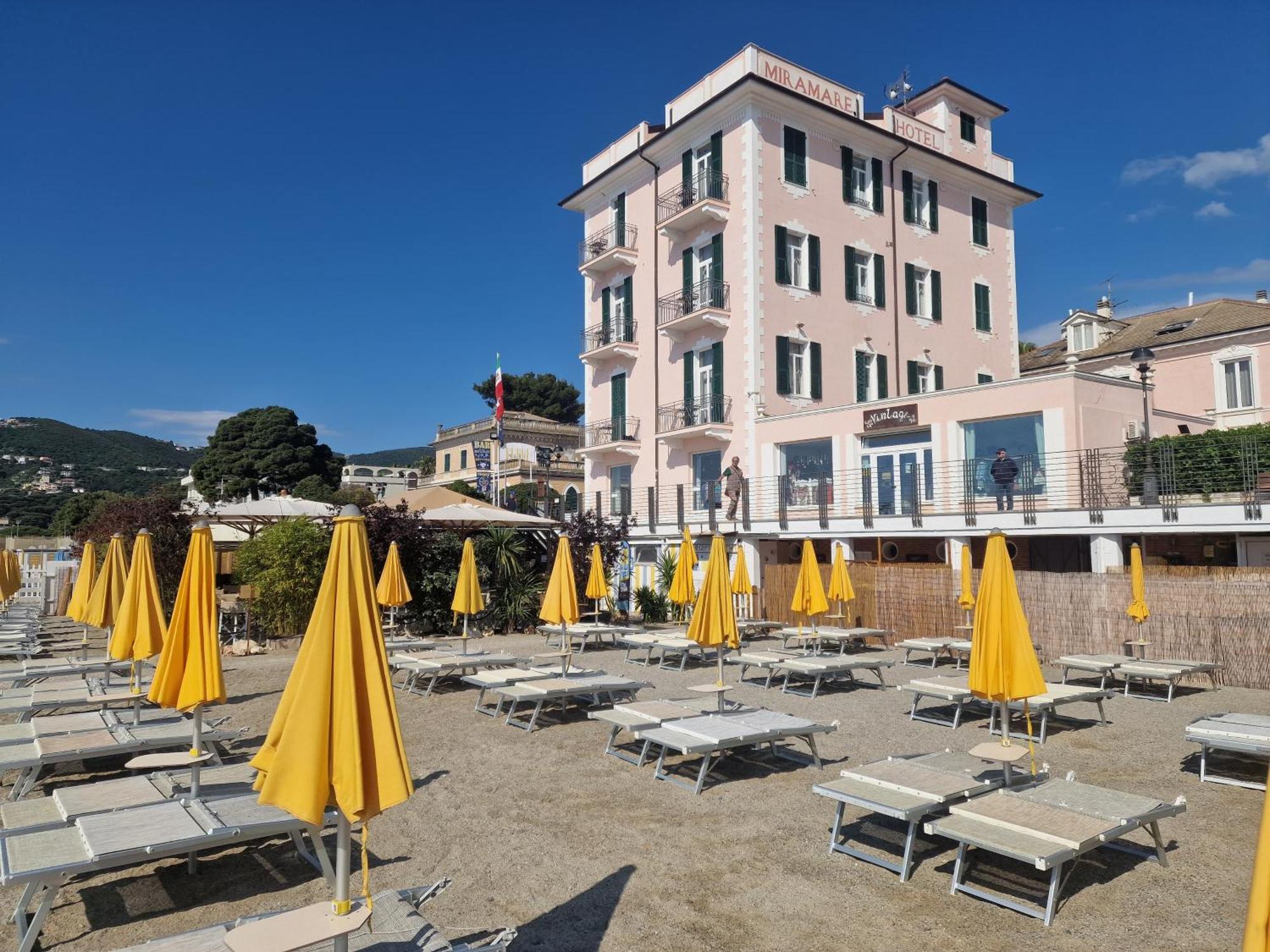 Hotel Miramare Spotorno Exterior photo