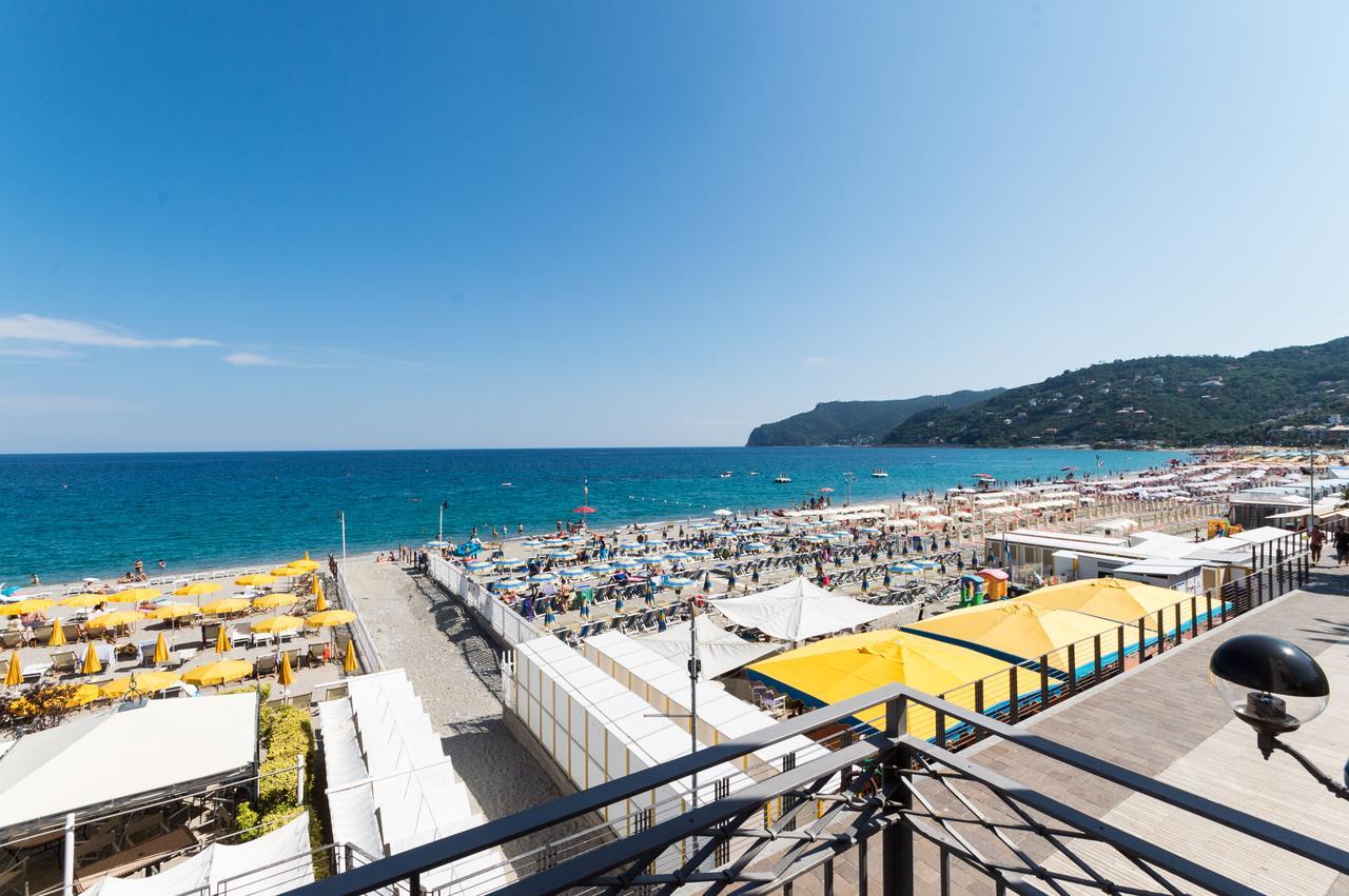 Hotel Miramare Spotorno Exterior photo